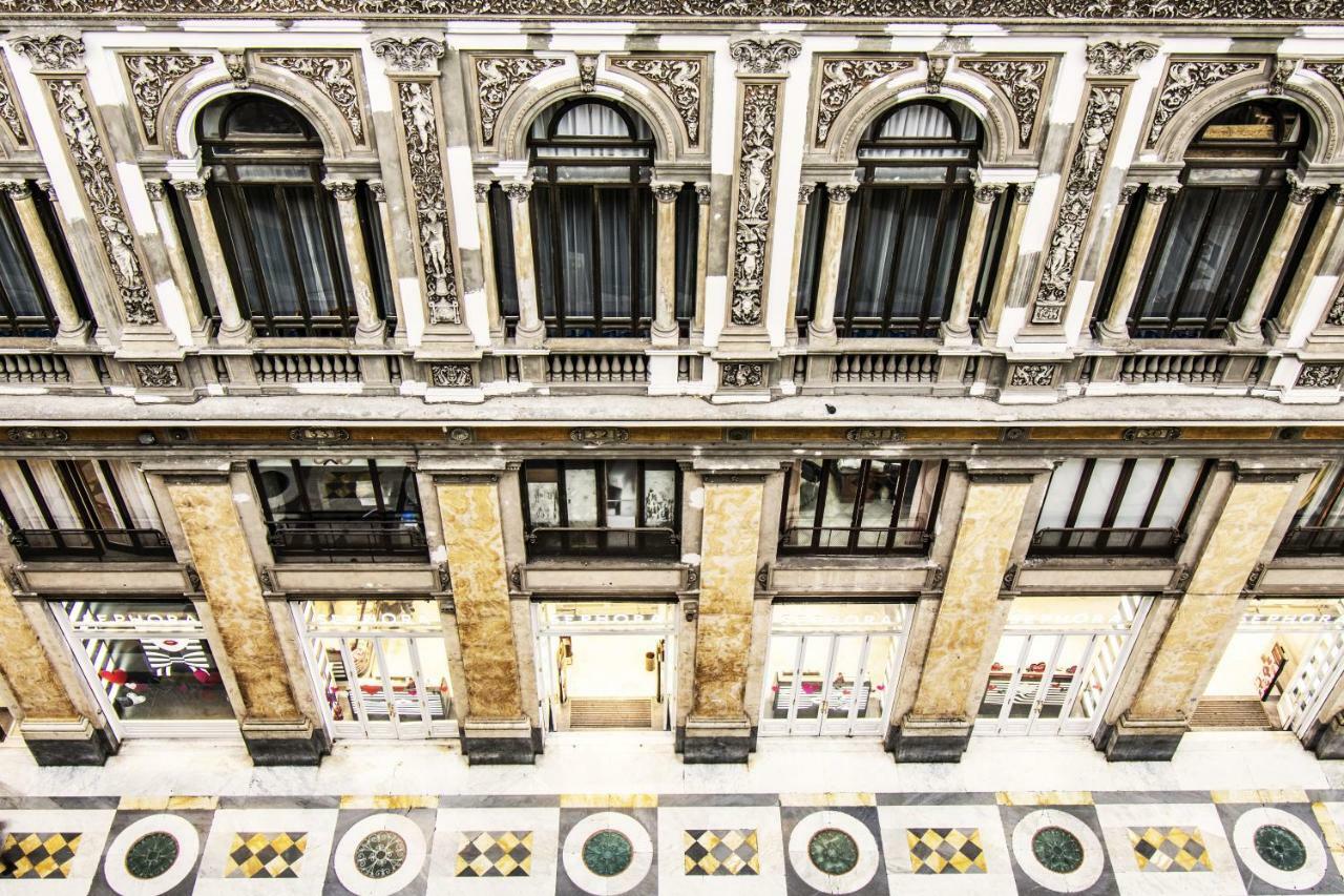 Domus Sibyllina, Galleria Umberto I Neapol Exteriér fotografie